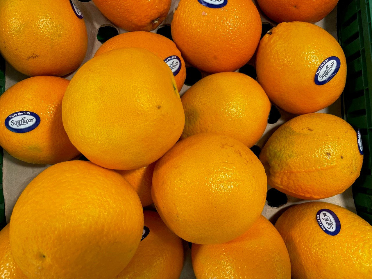 Orangen von ADEG Pfaundler